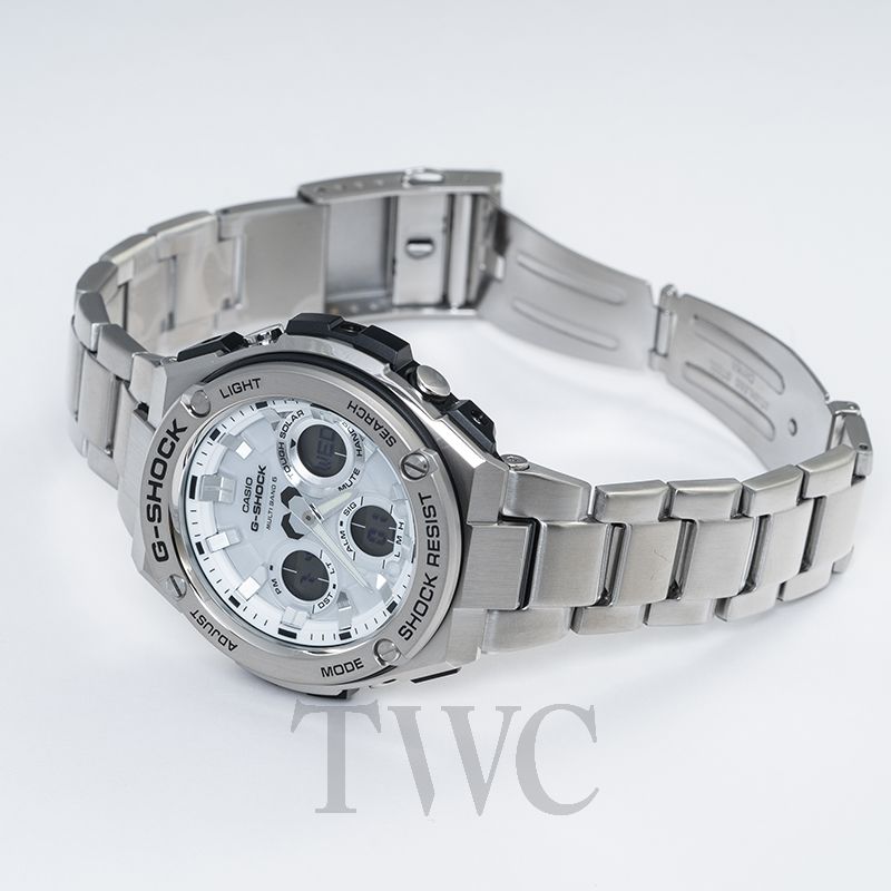 美品CASIO  GST-W110D G-SHOCK人気モデル